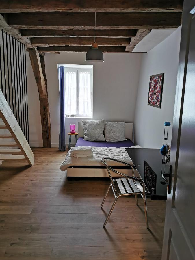 טור Maison De Ville Au Coeur Du Quartier Historique מראה חיצוני תמונה