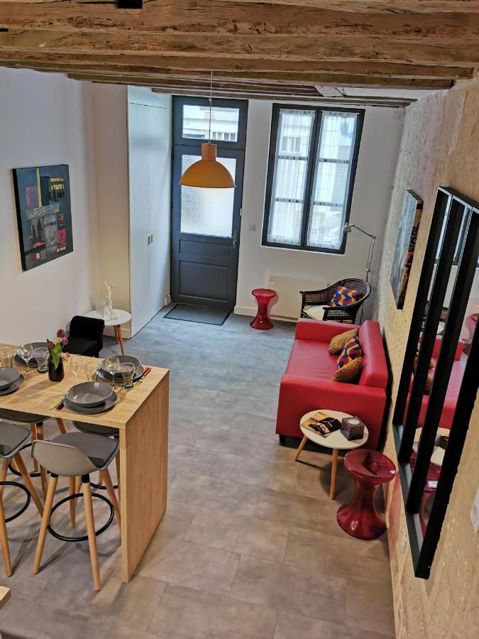 טור Maison De Ville Au Coeur Du Quartier Historique מראה חיצוני תמונה